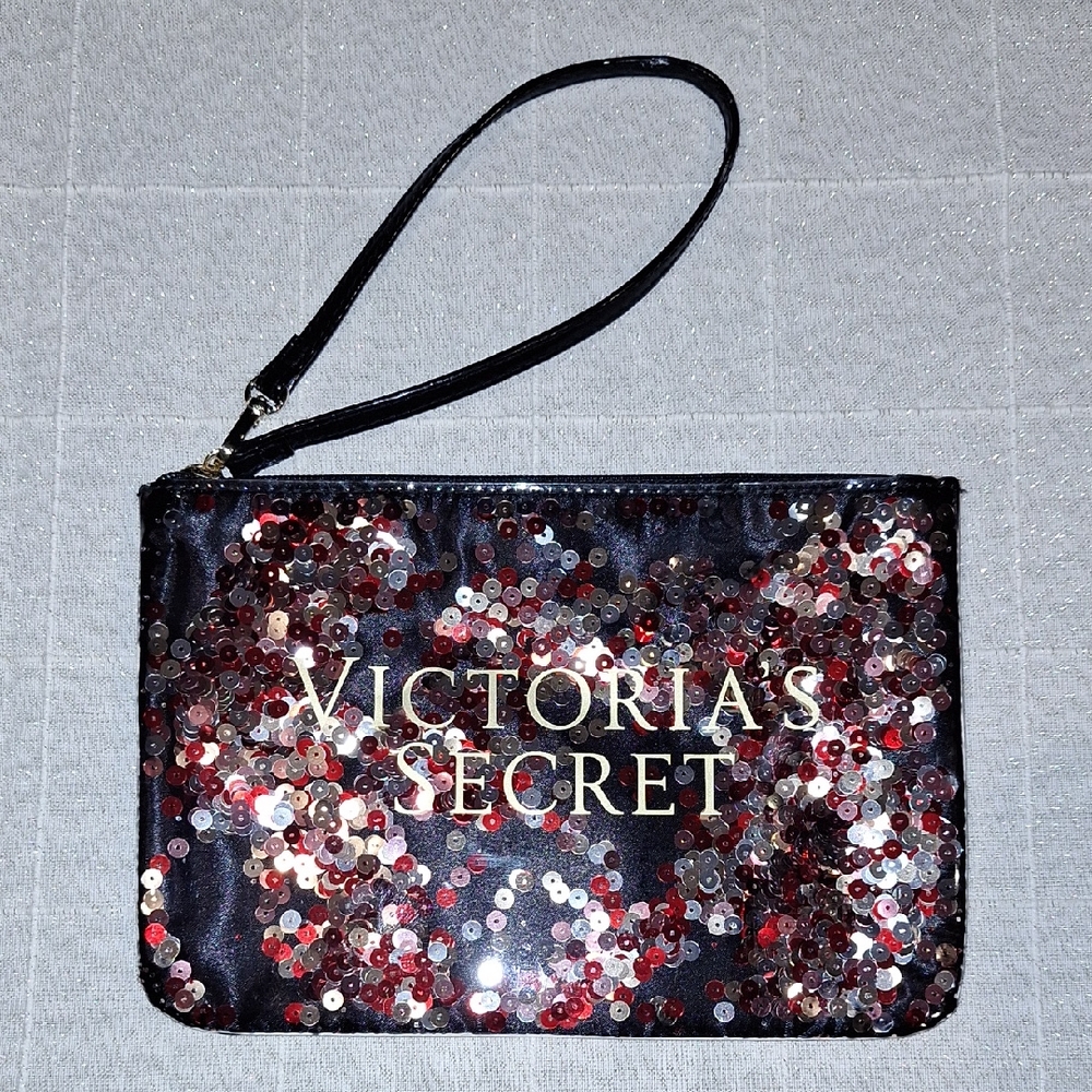 💗 Victoria's Secret Sequin Wristlet